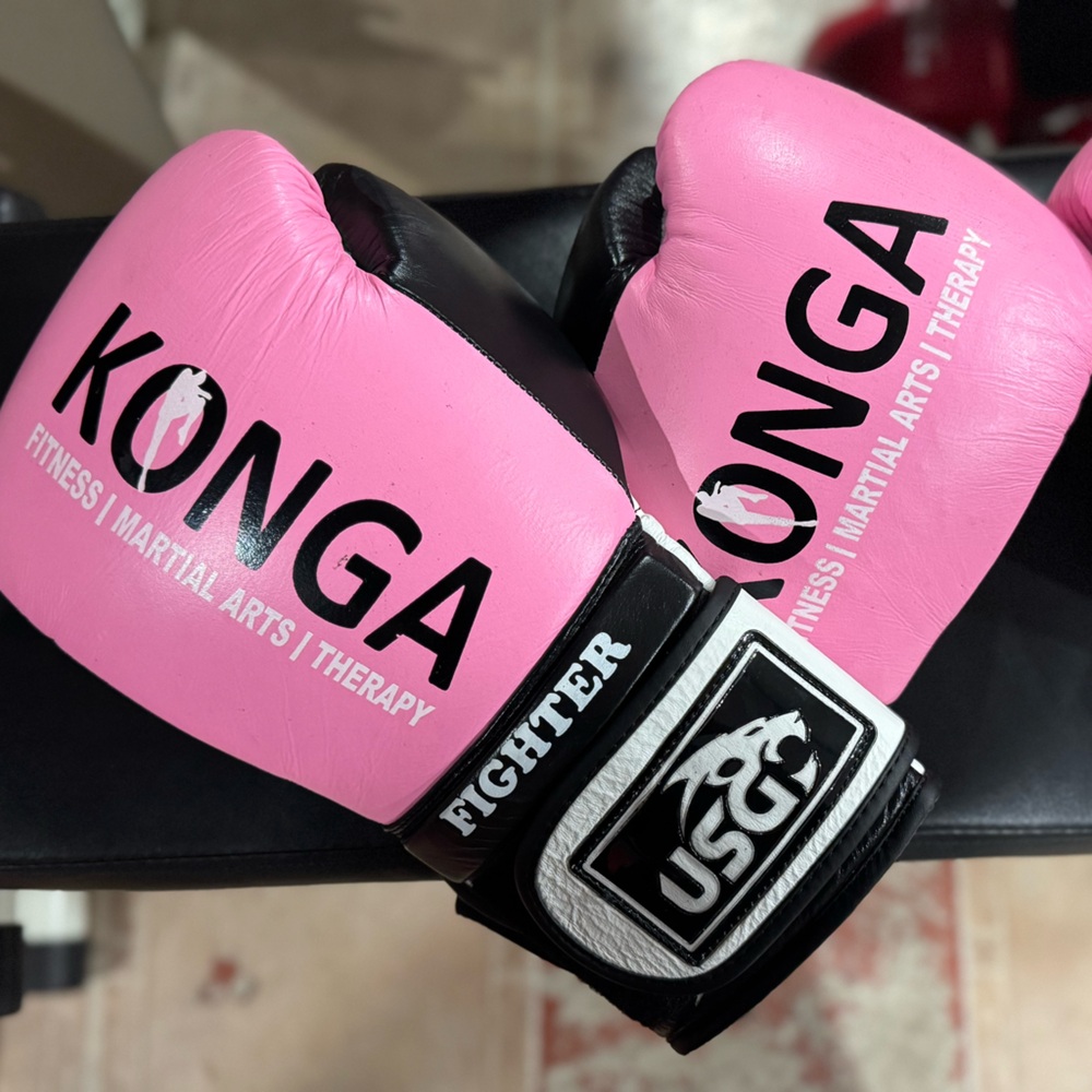 Kong Pink Boxing Gloves - Picture 4 of 6